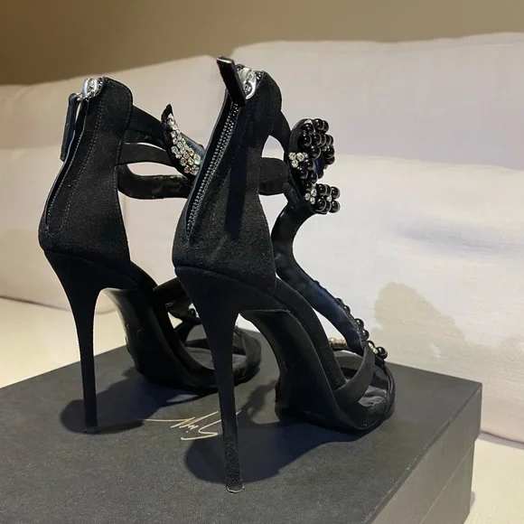 Giuseppe Zanotti - Picture 6 of 12